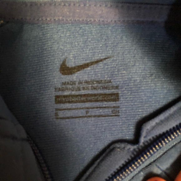 Nike Zip Up - Picture 3 of 4